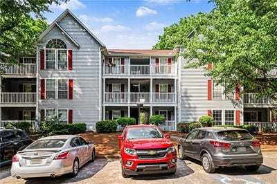 /international/us/239-cobblestone-trail-avondale-estates-ga-110107651605/