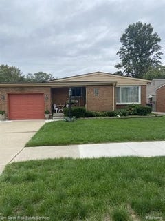 /international/us/22518-avalon-street-st-clair-shores-mi-110110337617/