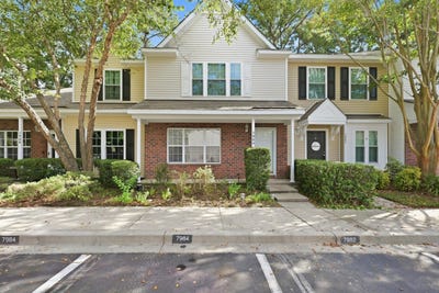 /international/us/7984-shadow-oak-drive-north-charleston-sc-110119988178/