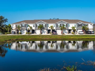 /international/us/8681-daydream-street-sarasota-fl-110098000580/