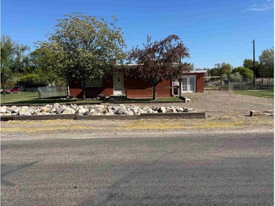/international/us/1947-e-4th-ave-twin-falls-id-110107748498/