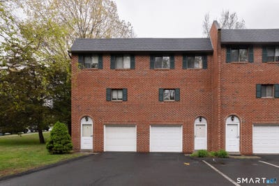 /international/us/550-darling-street-southington-ct-110107683151/