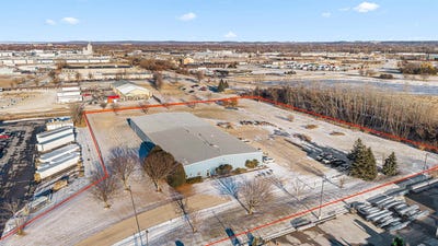 /international/us/65-blodgett-court-fond-du-lac-wi-110105109368/