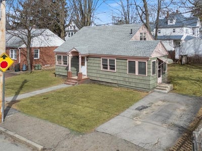 /international/us/234-foster-st-lowell-ma-110106525410/