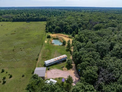 /international/us/n2610-county-road-hh-lyndon-station-wi-110109410606/