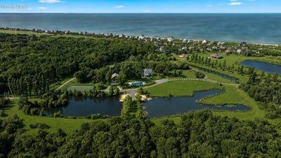 /international/us/46-roos-road-east-sandwich-ma-110108093835/