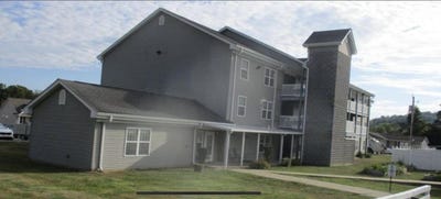 /international/us/1485-gene-wilson-boulevard-louisa-ky-110102791640/