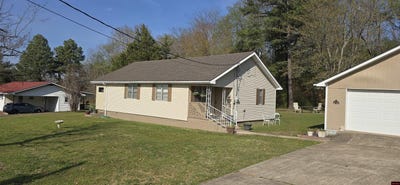 /international/us/200-center-street-marshall-ar-110106844405/