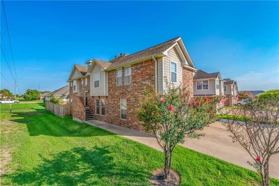 /international/us/1738-heath-drive-college-station-tx-110108280676/