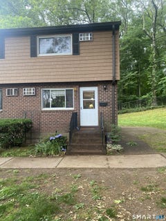 /international/us/304-green-road-manchester-ct-110108875565/