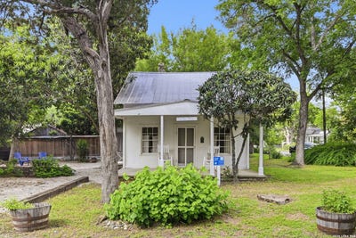 /international/us/475-butcher-st-new-braunfels-tx-110108550217/