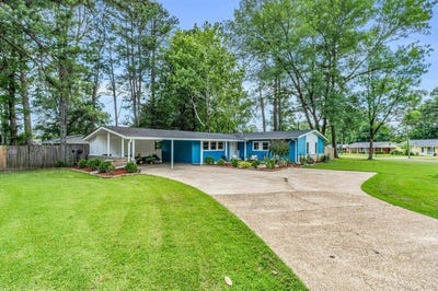/international/us/401-sycamore-street-starkville-ms-110108583221/