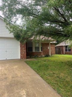 /international/us/206-linda-street-aubrey-tx-110108175262/