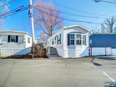 /international/us/17-e-6th-street-moonachie-nj-110106721131/