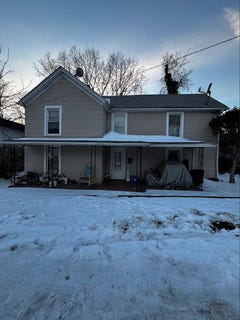 /international/us/617-rose-ave-clifton-forge-va-110107601385/