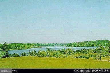 /international/us/15900-sunshine-ridge-ln-gainesville-va-110100925706/