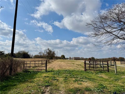 /international/us/14-acres-county-road-3359-saltillo-tx-110103659772/