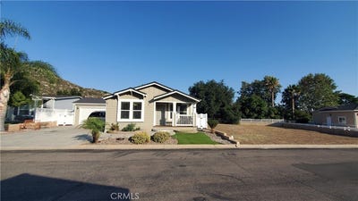 /international/us/2239-black-canyon-rd-ramona-ca-110101021249/