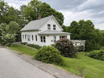 /international/us/28-greenville-street-hallowell-me-110108473516/