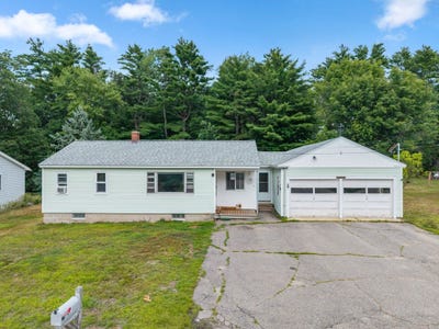 /international/us/27-cross-road-rochester-nh-110119495223/