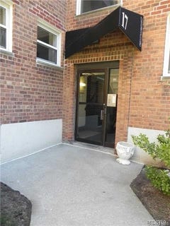 /international/us/17-schenck-avenue-great-neck-ny-110108534579/
