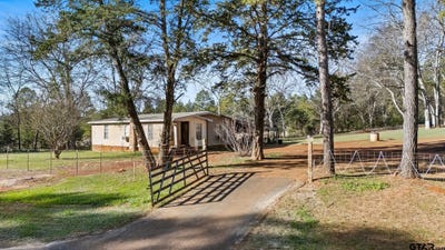 /international/us/4256-e-us-hwy-84-mt-enterprise-tx-110105049263/