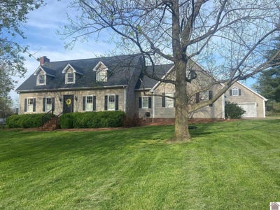 /international/us/130-rosemont-drive-paducah-ky-110098350107/
