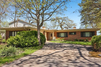 /international/us/59-cora-avenue-fox-lake-il-110108342543/