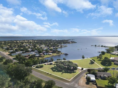 /international/us/208-iris-ln-buchanan-dam-tx-110097789540/