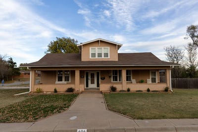 /international/us/606-s-9th-street-kiowa-ks-110104926688/