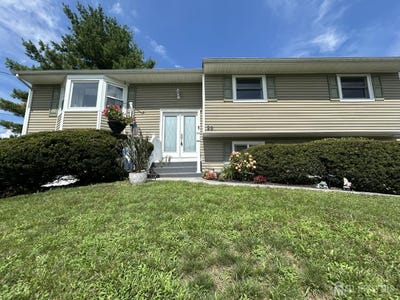 /international/us/29-tompkins-road-east-brunswick-nj-110120687465/