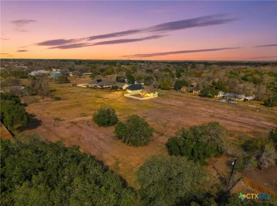 /international/us/1800-saint-louis-street-lot-1-7-gonzales-tx-110105224676/