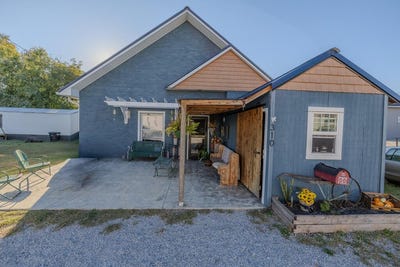 /international/us/310-main-street-celina-tn-110120451086/