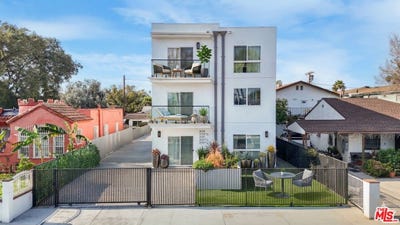 /international/us/2057-2-4-s-garth-ave-los-angeles-ca-110107829918/