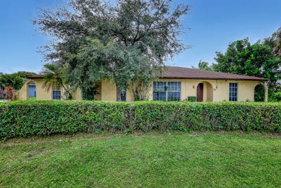 /international/us/110-meadowlark-drive-royal-palm-beach-fl-110120105163/