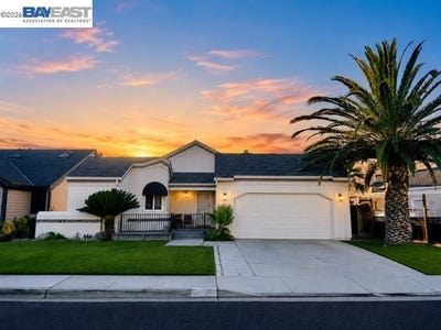 /international/us/1755-surfside-ct-discovery-bay-ca-110108574148/
