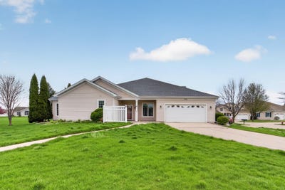 /international/us/3356-n-stone-creek-circle-madison-wi-110107689972/