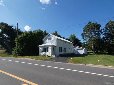 /international/us/340-north-street-bergland-mi-110119613726/
