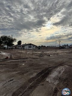 /international/us/910-ivy-st-brawley-ca-110108476420/