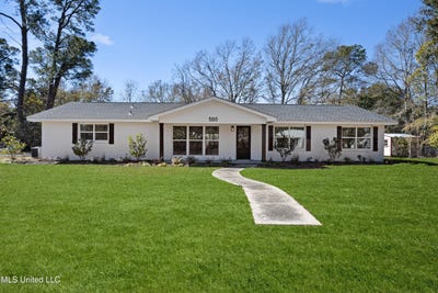 /international/us/5215-washington-avenue-gulfport-ms-110105510992/