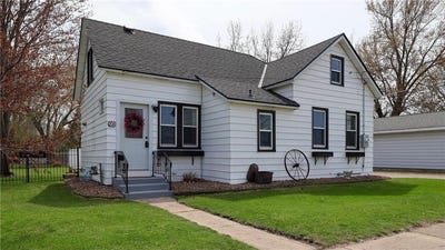 /international/us/208-4th-street-s-cold-spring-mn-110107823882/