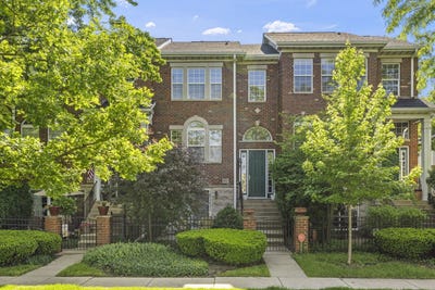 /international/us/850-shandrew-drive-naperville-il-110108106914/