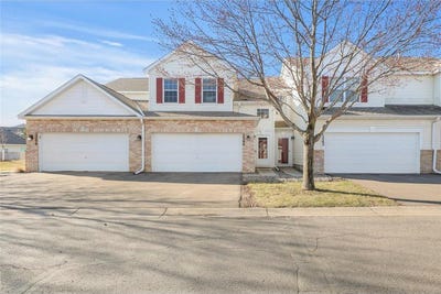 /international/us/15300-flower-way-apple-valley-mn-110107953608/