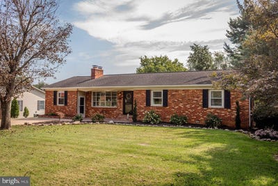 /international/us/23-greenfield-road-luray-va-110110235284/