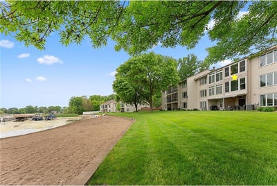 /international/us/6813-boudin-street-ne-prior-lake-mn-110099889239/