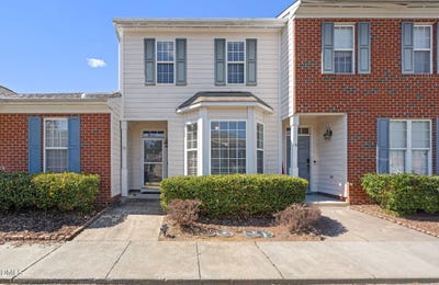 /international/us/33-signet-drive-durham-nc-110106527991/