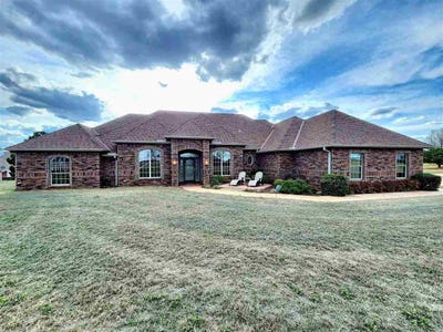 /international/us/2-nw-burr-oak-dr-lawton-ok-110098338687/
