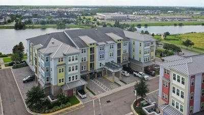 /international/us/7573-laureate-boulevard-orlando-fl-110107486344/