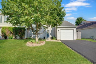 /international/us/135-pinehurst-drive-mundelein-il-110119904140/