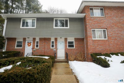 /international/us/1-camelot-drive-bloomfield-ct-110106370893/